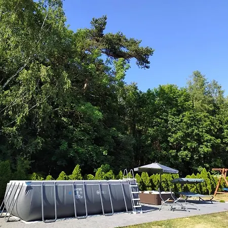 Goscinne Ontario Mieroszyno ゲストハウス