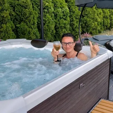 ゲストハウス Goscinne Ontario Mieroszyno 3*