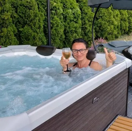 بيت ضيافة Goscinne Ontario Mieroszyno 3*