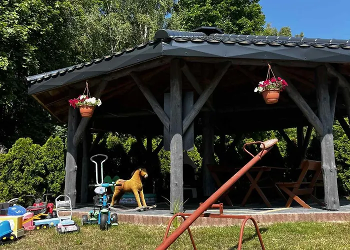 Goscinne Ontario Mieroszyno 3* Jastrzębia Góra